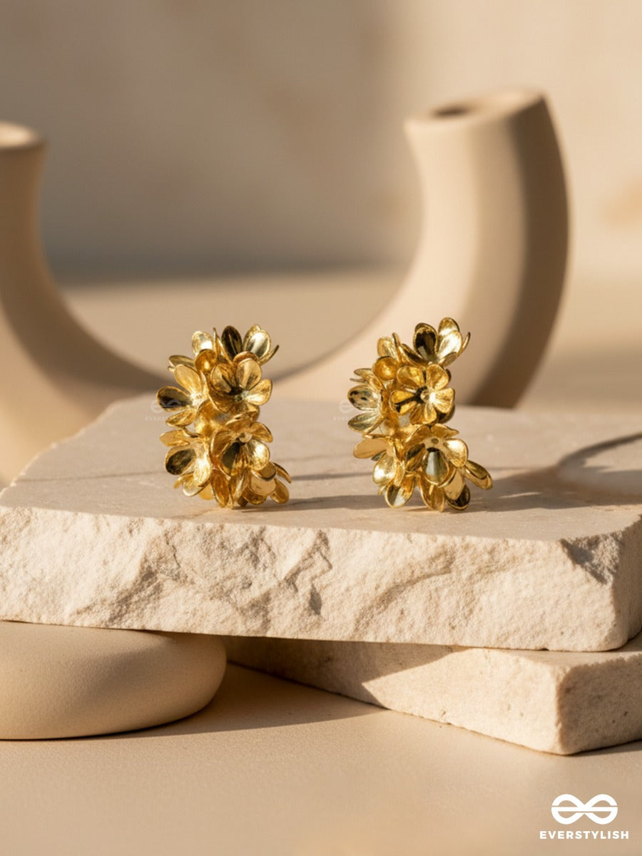 Petal Burst - Golden Cluster Studs
