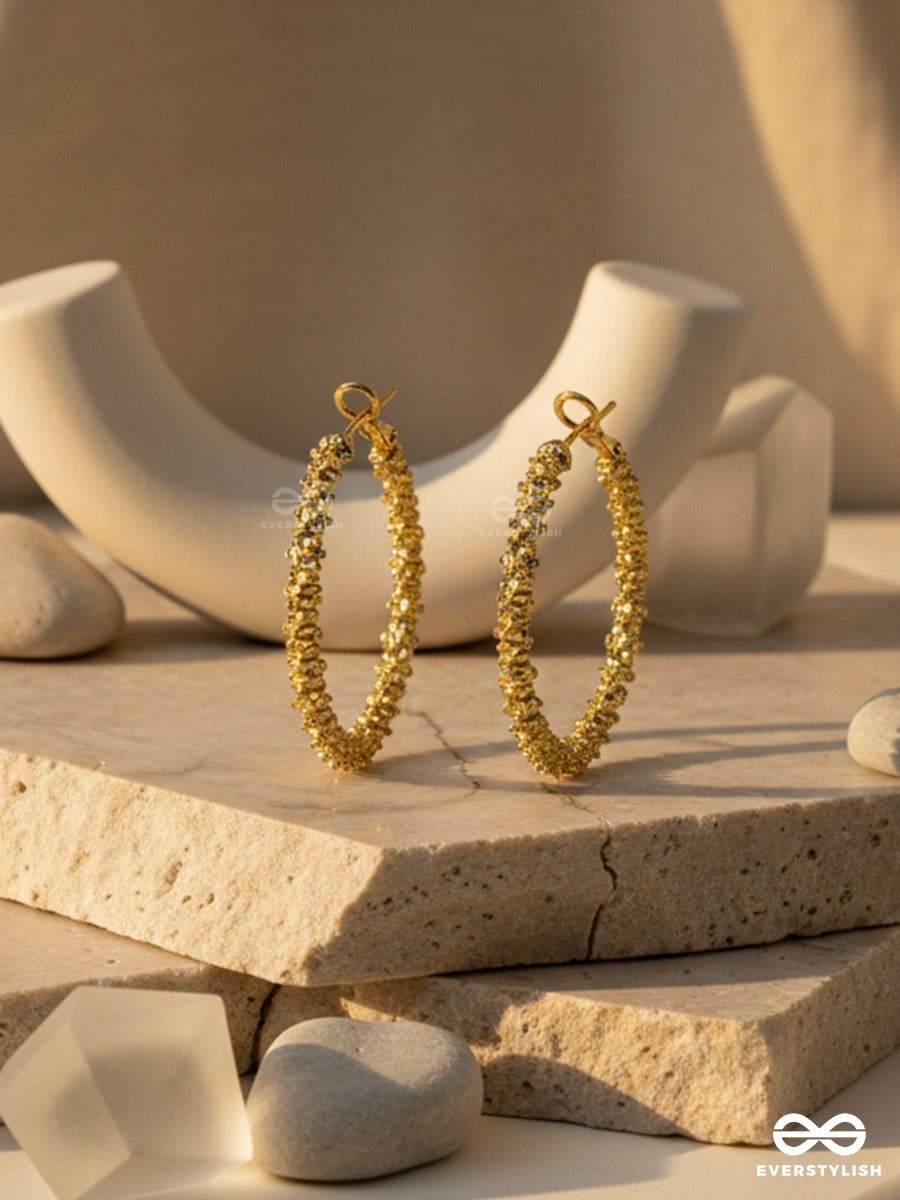 Aurora Twist - Gold Oval Earrings