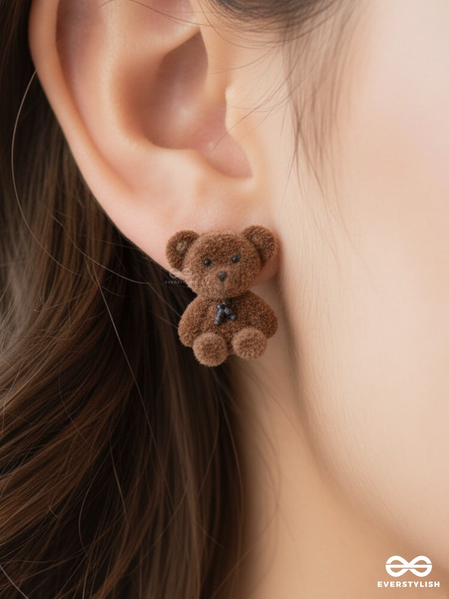 Snuggle Bear - Cute Stud Earrings