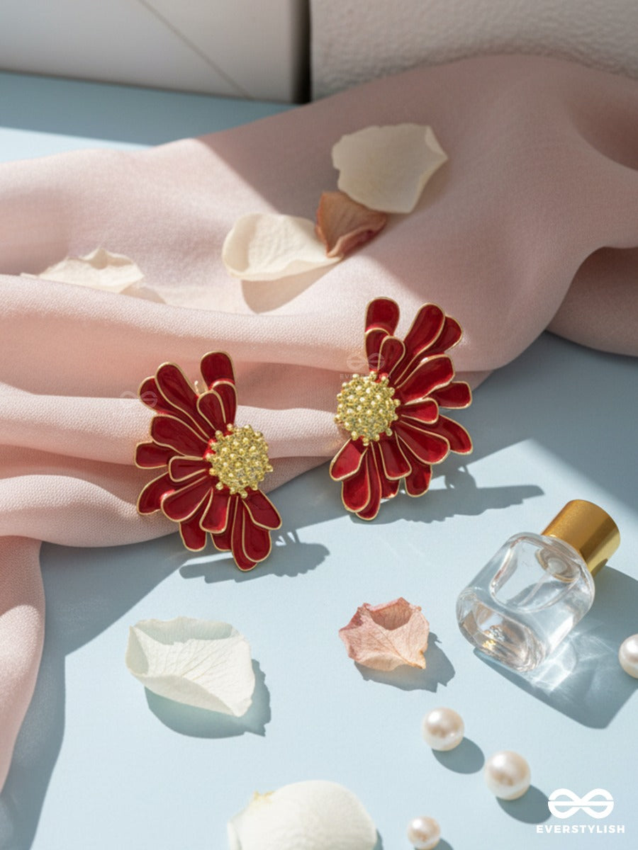 Rouge Gardenia - Textured Bloom Stud Earrings