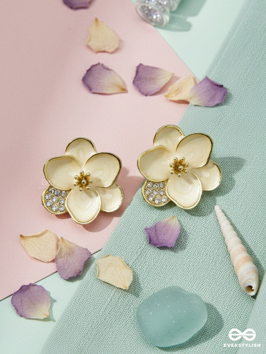 Chantilly Flora - Sparkle Stud Earrings