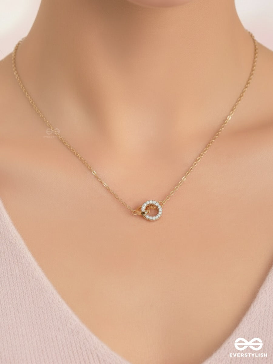Soul Knot - Delicate Link Necklace