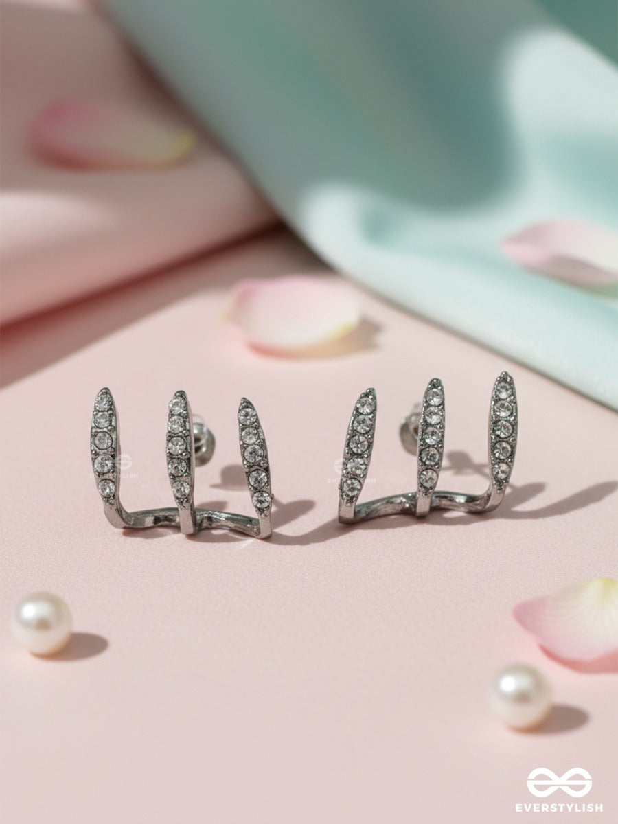Tiara Trace - Minimal Crown Silver Stud Earrings