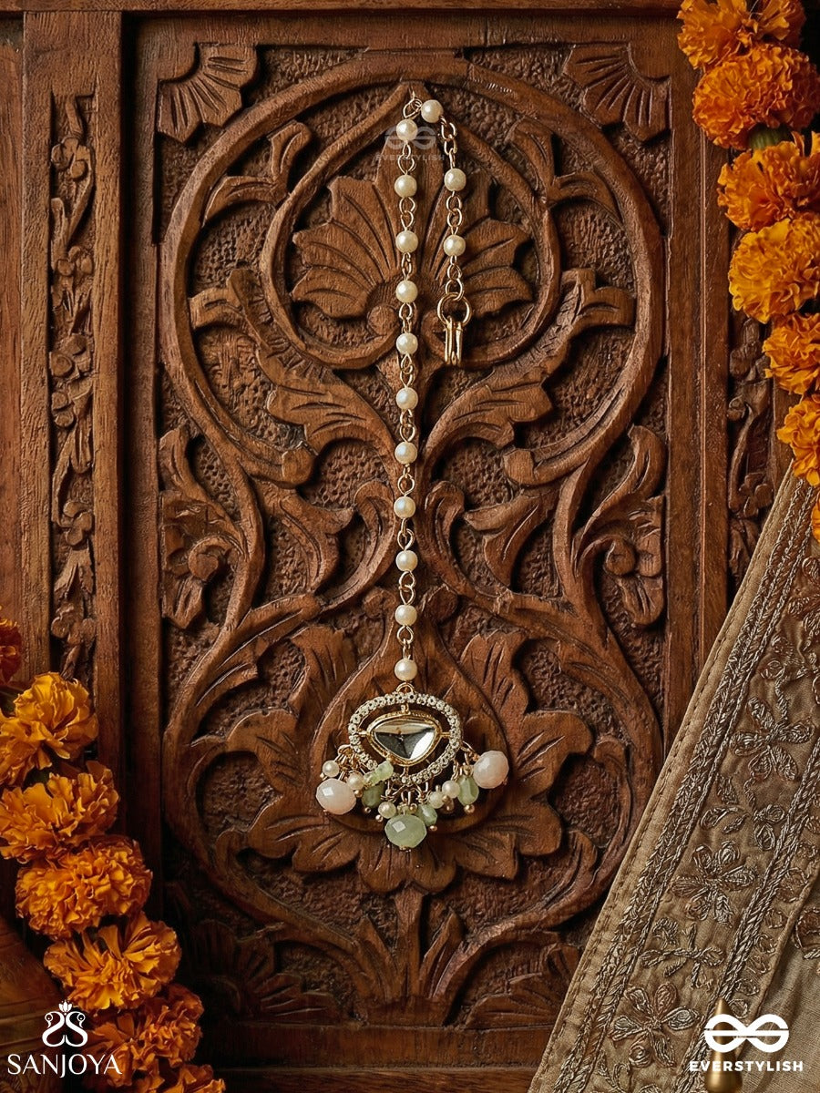 Nirjara - Ever-Flowing - Minimal Maangtika With Subtle Stone Panel And Dangling Detail