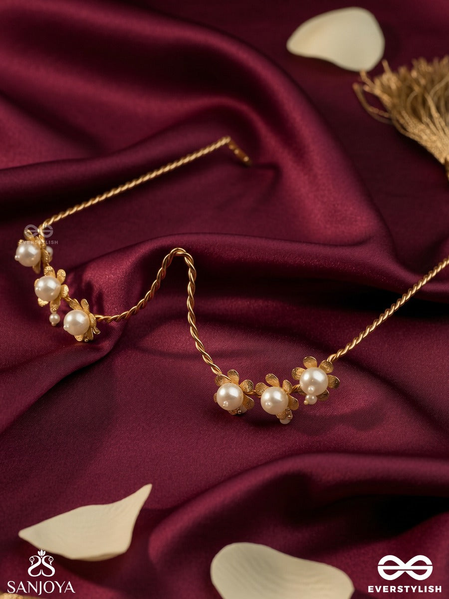 Ruhaani – Soft Lustre – Delicate Face Let With Floral Pearl Clusters And Soft Gold Chain Drapes