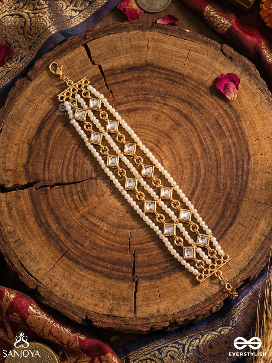 Jalatarangi - Ripple Pattern - Delicate Necklace With Criss-Cross Gold Frame And Pearl Grid Detail