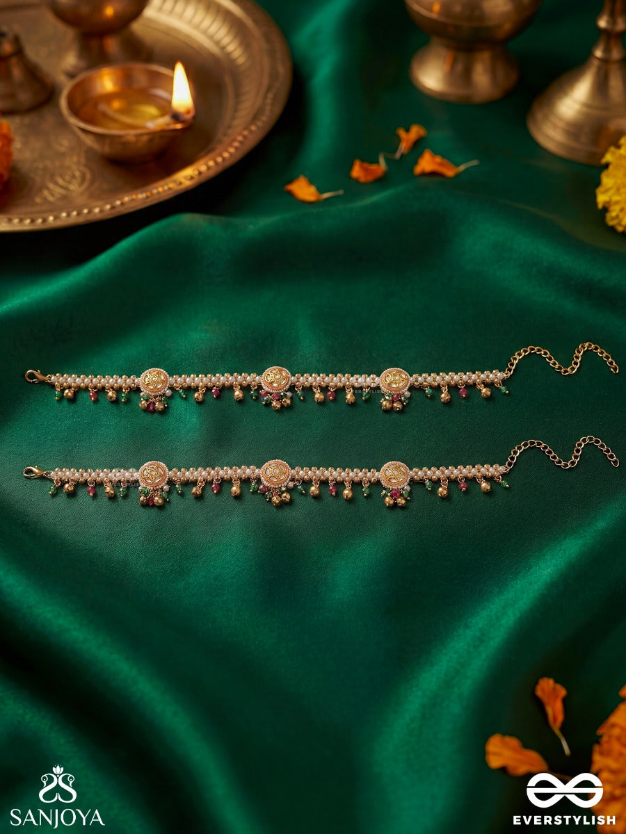 Pravrini – Flowing Beauty – Delicate Anklet With Ornamental Charms And Multi-Colour Drop Accents