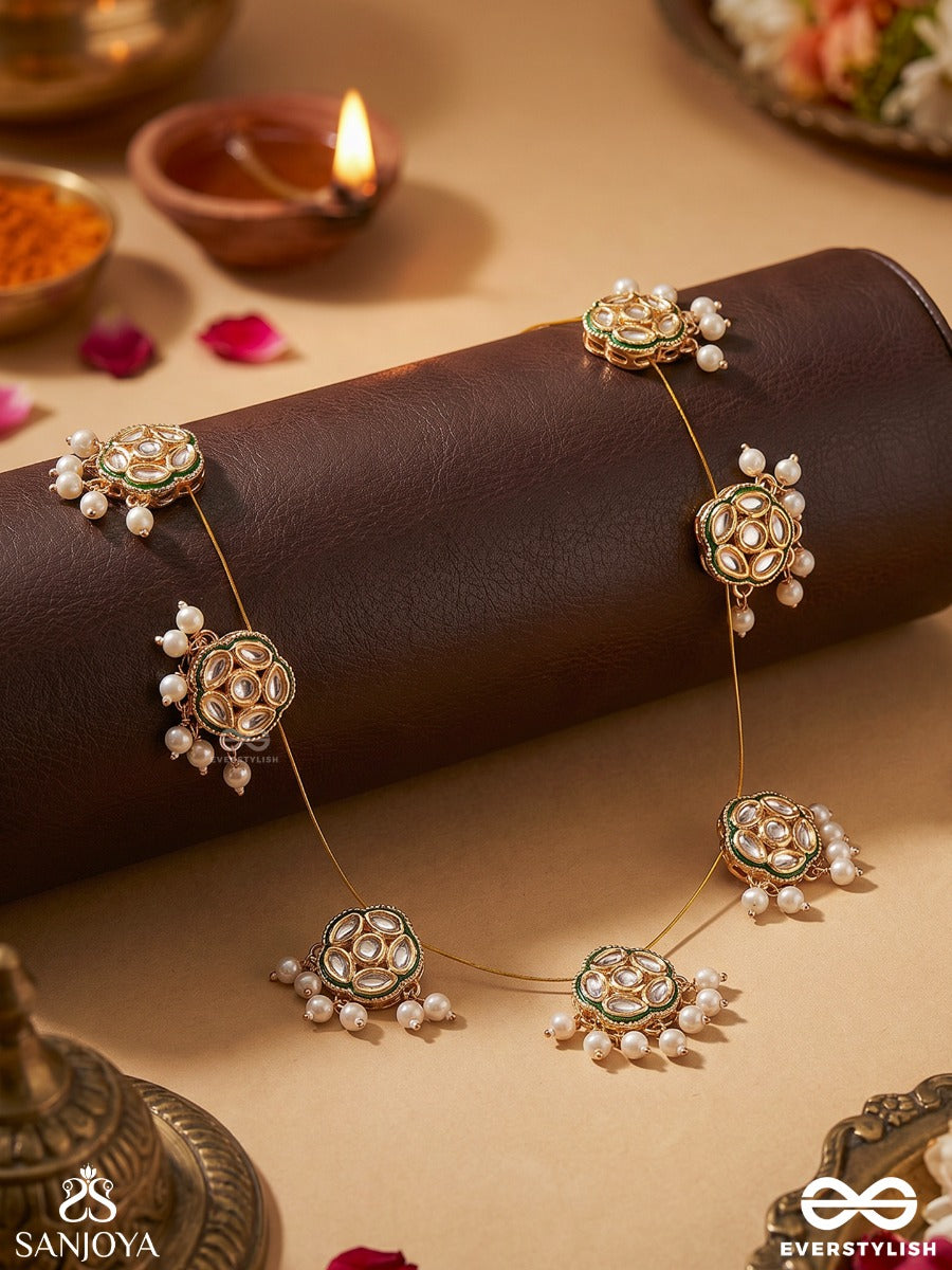 Tilakshi – Sacred Beauty – Delicate Invisible Chain Necklace With Gemmed Elements And Dangling Accents