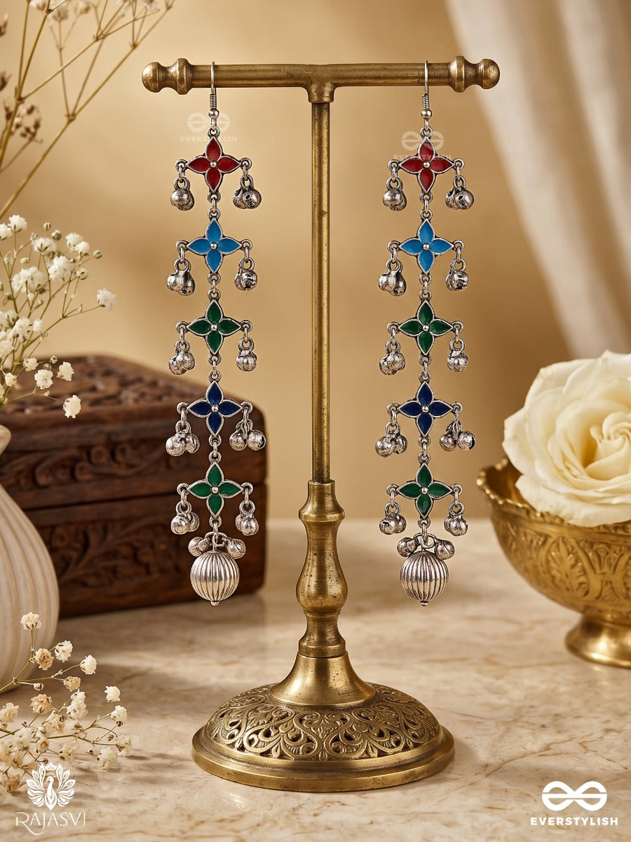 Noor Pattiyaan – Long Drop Oxidised Kashmiri Earrings