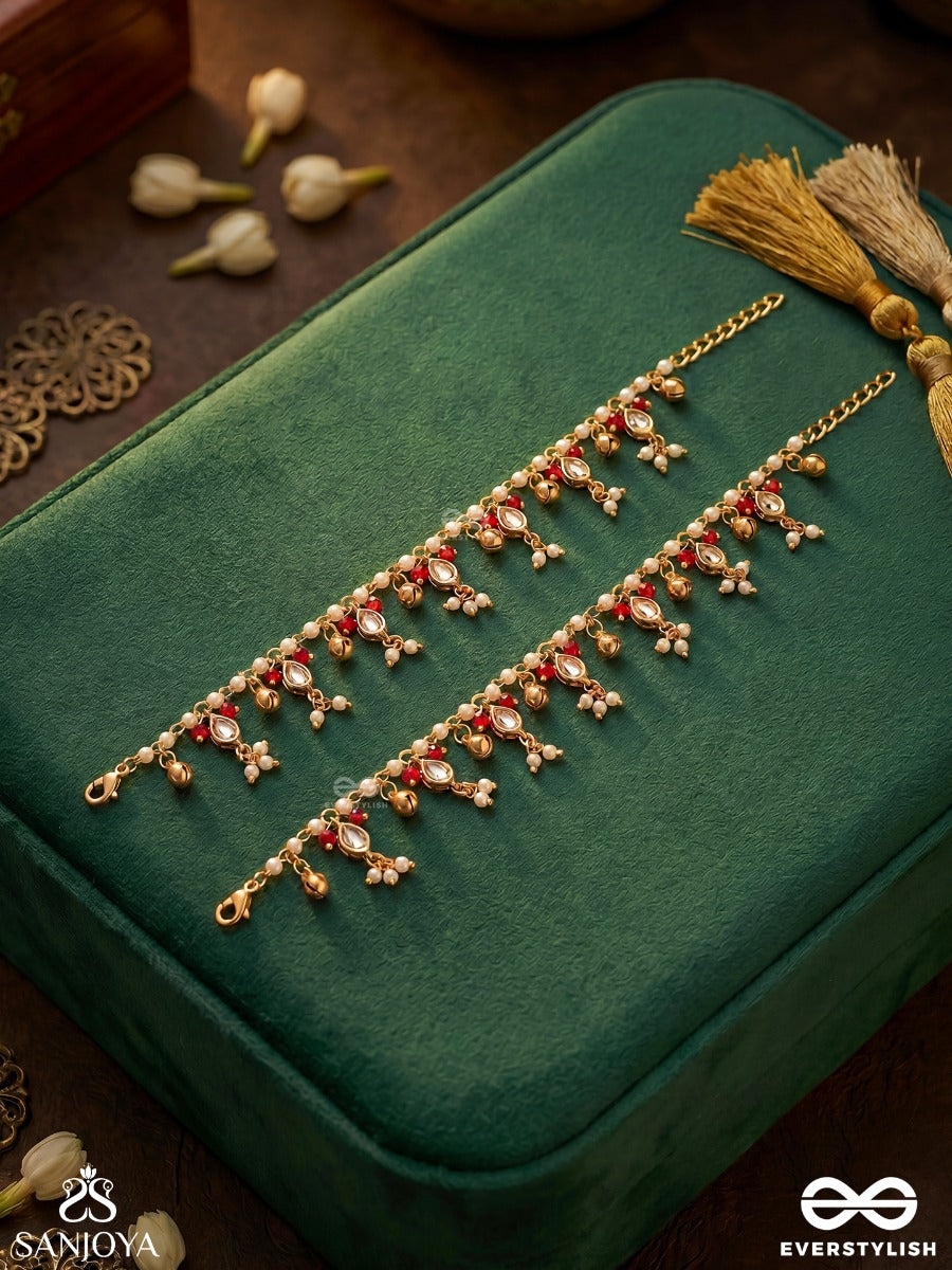 Payalrekha – Rhythmic Trace – Delicate Pair Of Anklets With Dainty Bead Clusters And Flowing Details