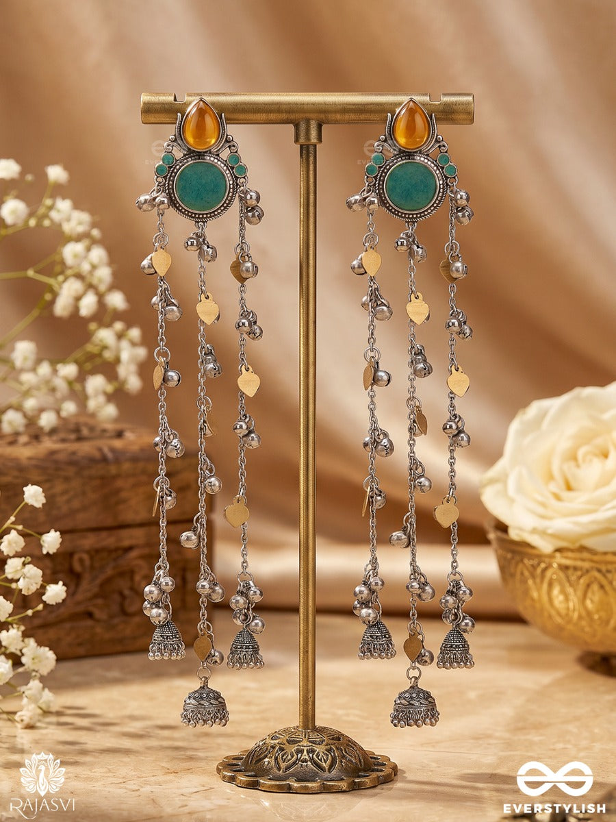 Aftaari Taarjhalar – Oxidised Cascade Long Earrings With Turquoise Stone Details