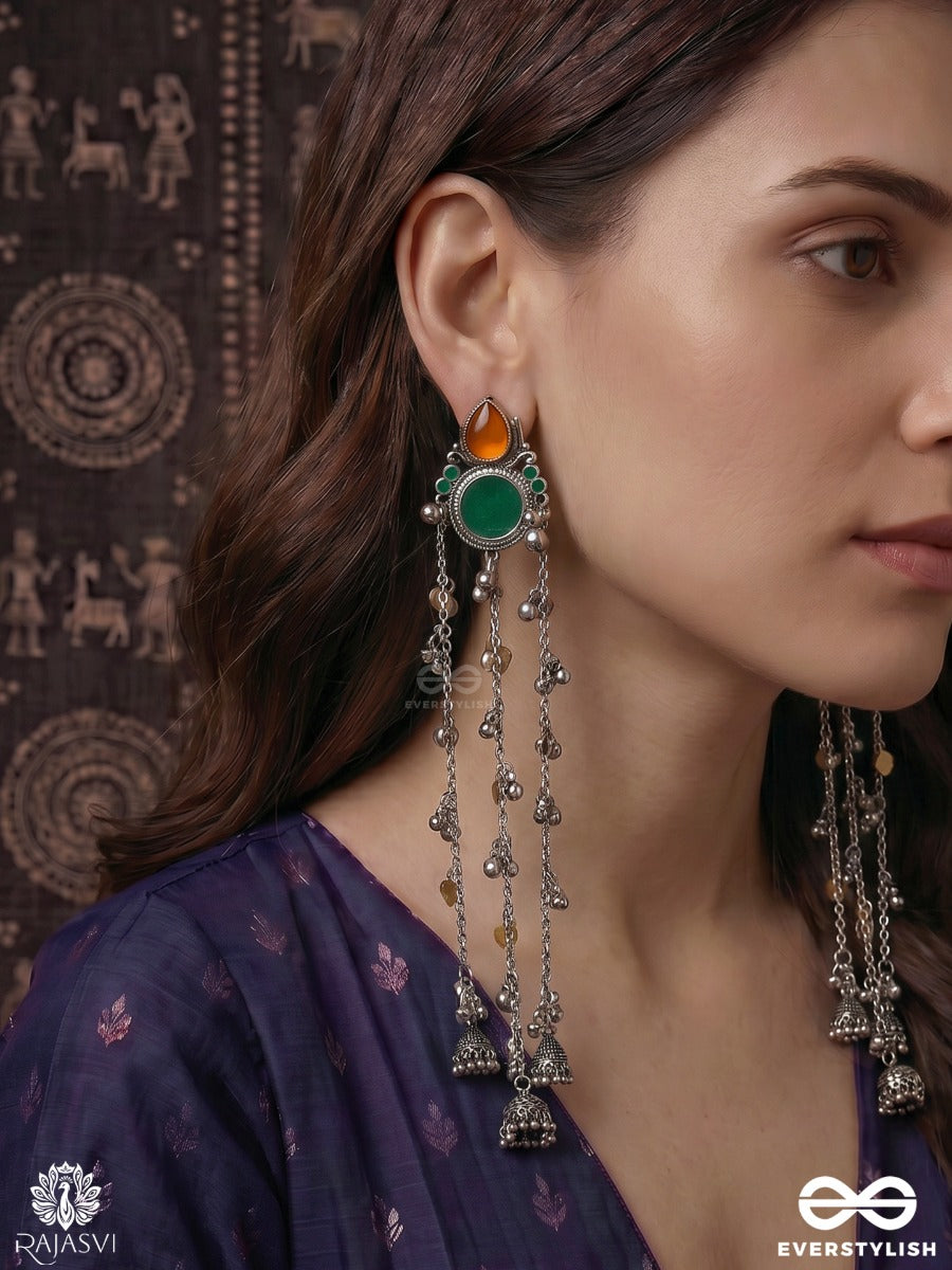 Aftaari Taarjhalar – Oxidised Cascade Long Earrings With Turquoise Stone Details