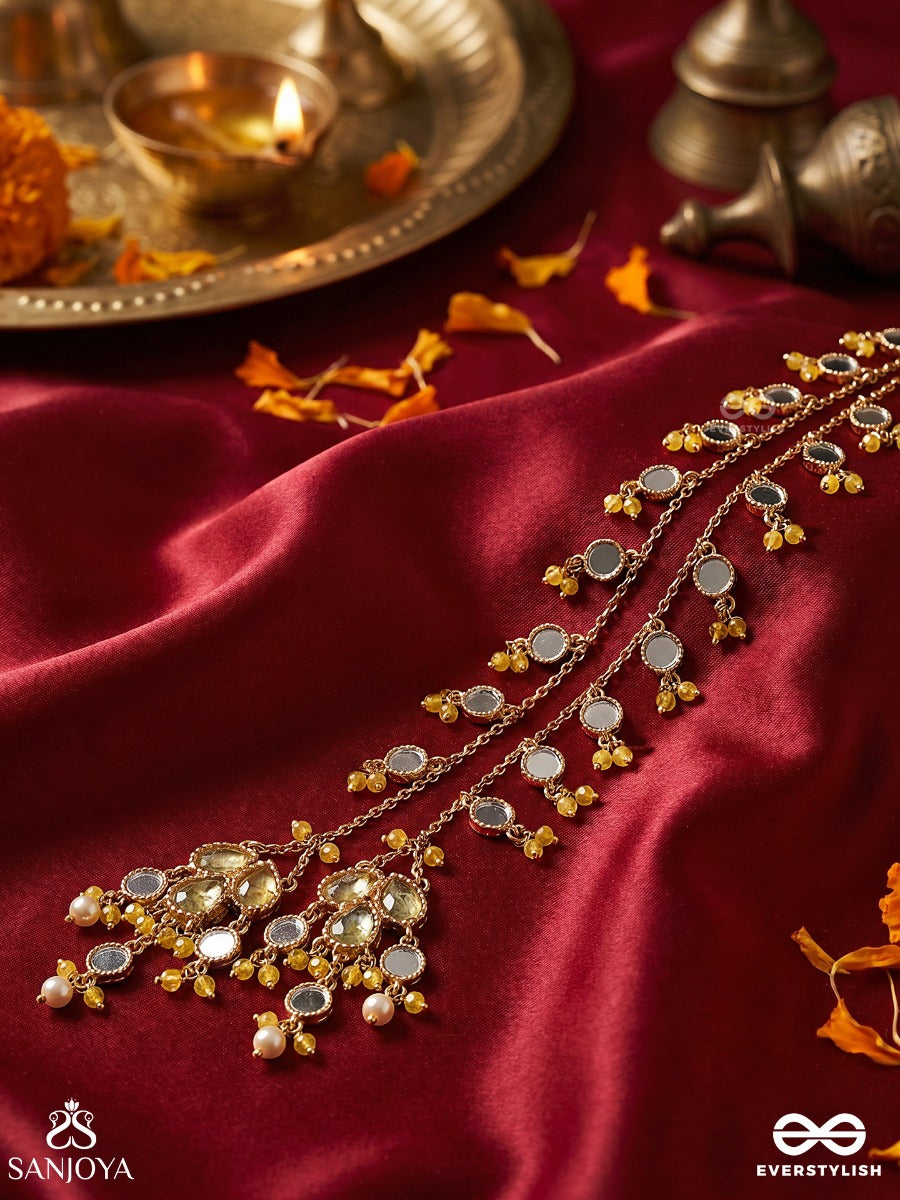 Zulfjhankaar – Melody Of Tresses – Ornate Braid Paranda With Flowing Chains, Mirror Details And Dangling Accents