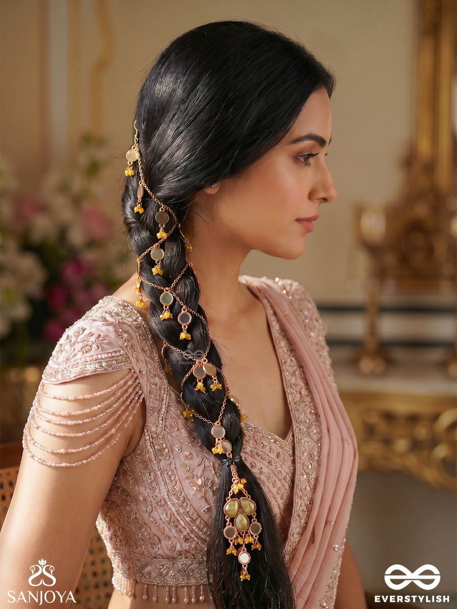 Zulfjhankaar – Melody Of Tresses – Ornate Braid Paranda With Flowing Chains, Mirror Details And Dangling Accents