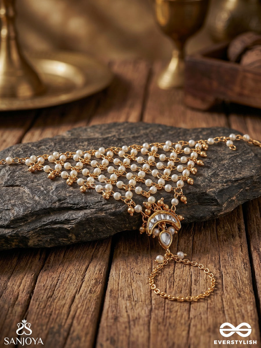 Jaladhika – Woven Like Water – Elegant Hathphool With Netted Pearl Pattern, Fine Chain Details And Soft Beaded Falls