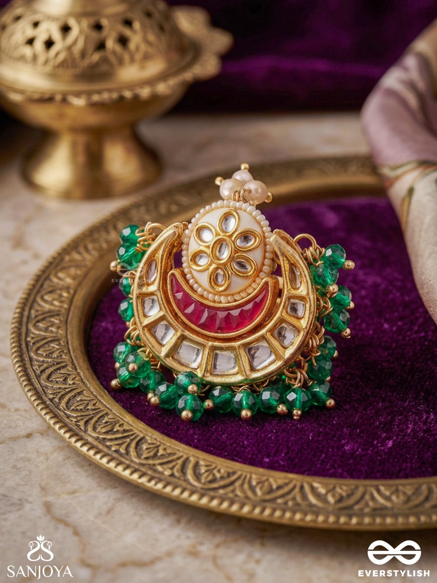 Haritindu – Green Moon – Ornate Ring With Crescent Detail, Mirror-Like Stonework, Green Bead Border And Pearl Accent