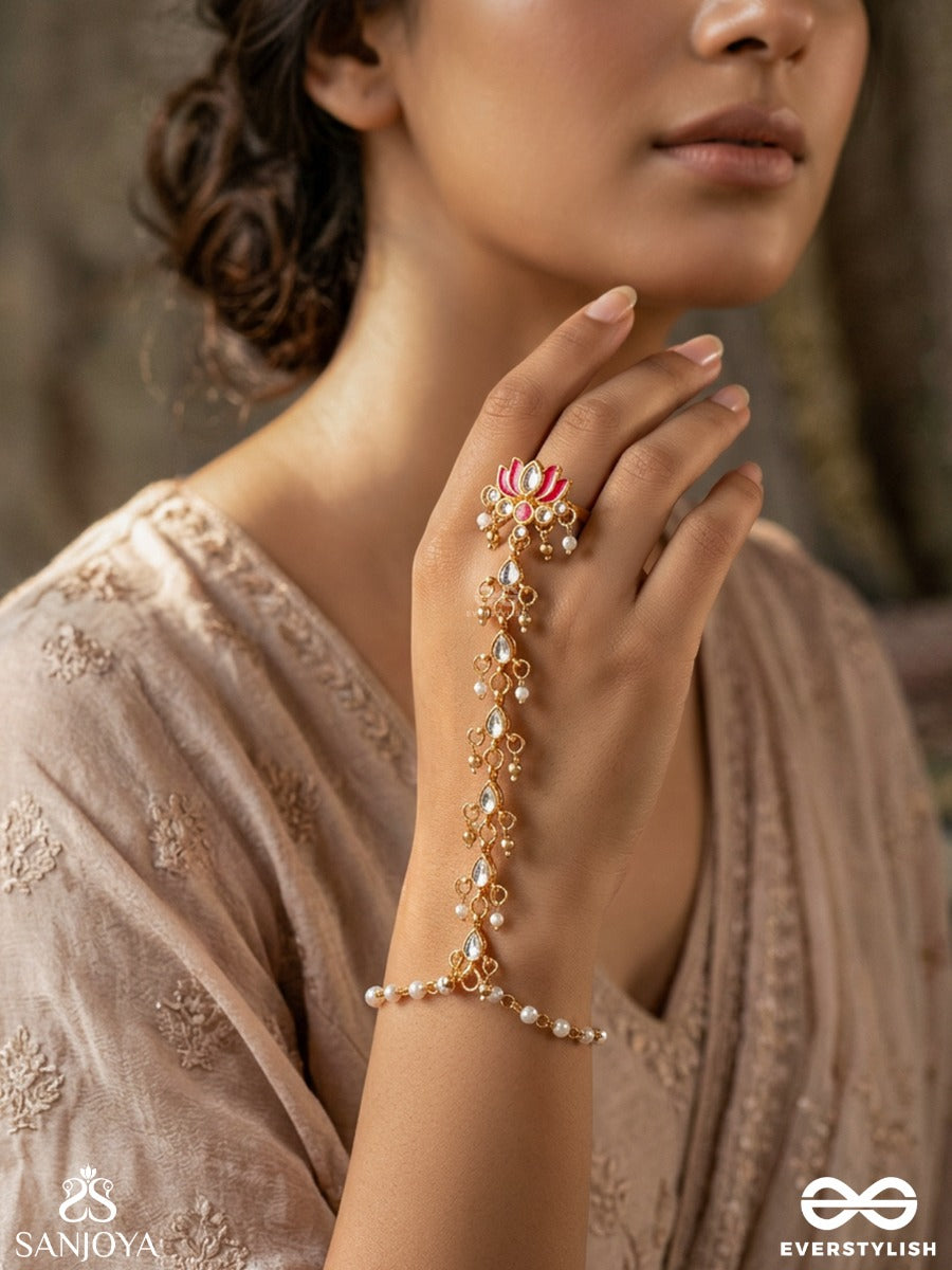 Sukeshini – Graceful Adornment – Ornate Hathphool With Gemmed Linear Motif, Fine Chainwork And Delicate Hand Drape