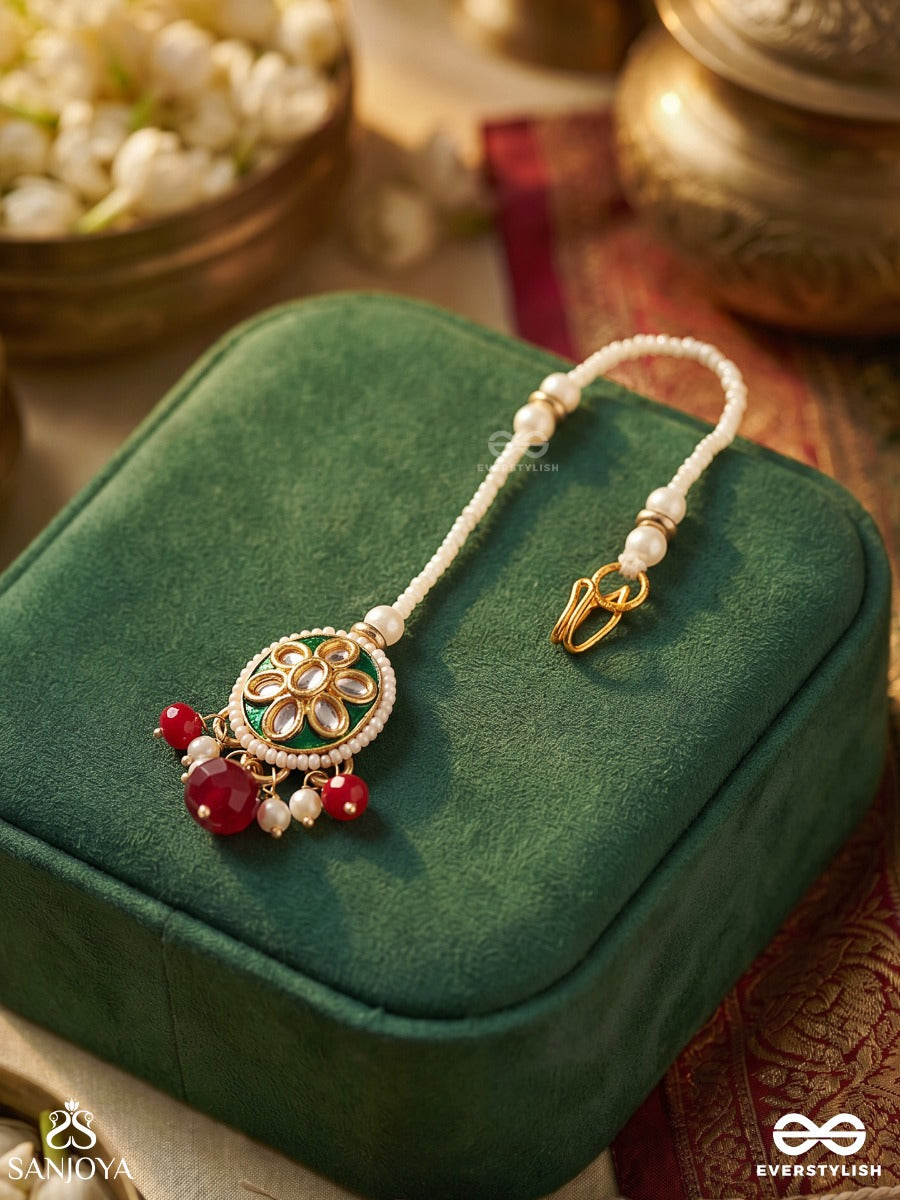 Tilahari – Verdant Forehead Adornment – Festive Maangtika With Round Floral Motif, Green Petal Design And Delicate Hanging Drop Details