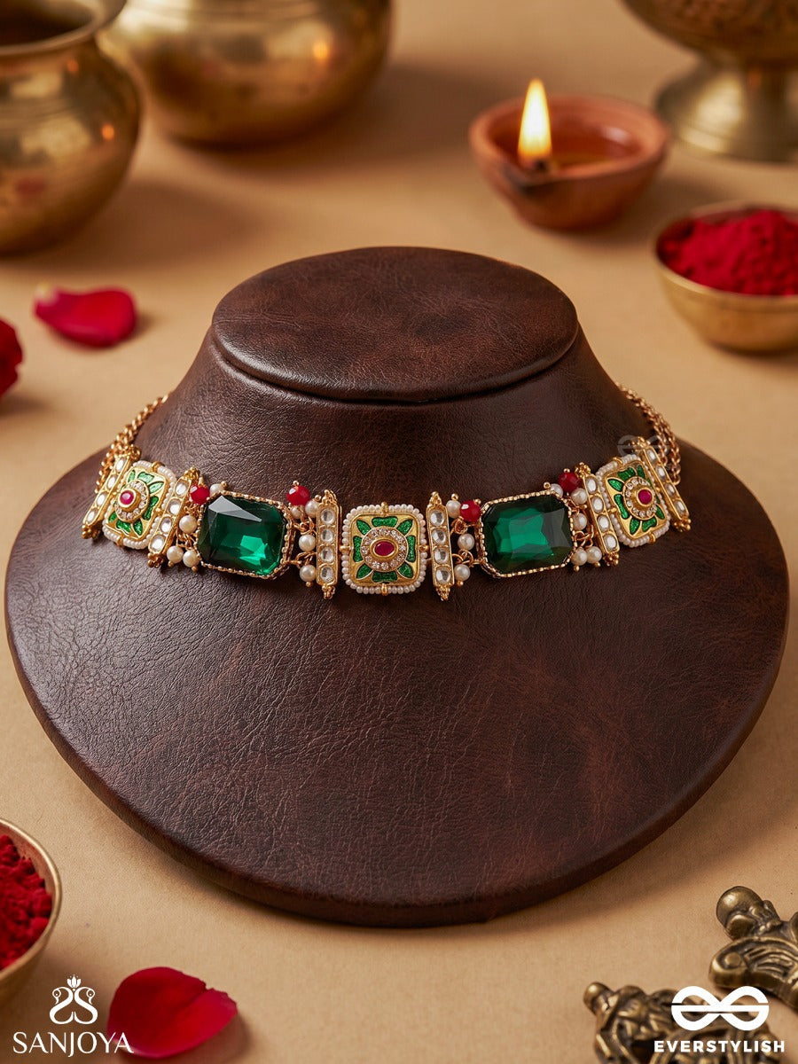 Mehrazia – Radiant Bloom – Traditional Choker With Emerald-Coloured Stones, Handpainted Floral Motifs And Refined Chain Strands