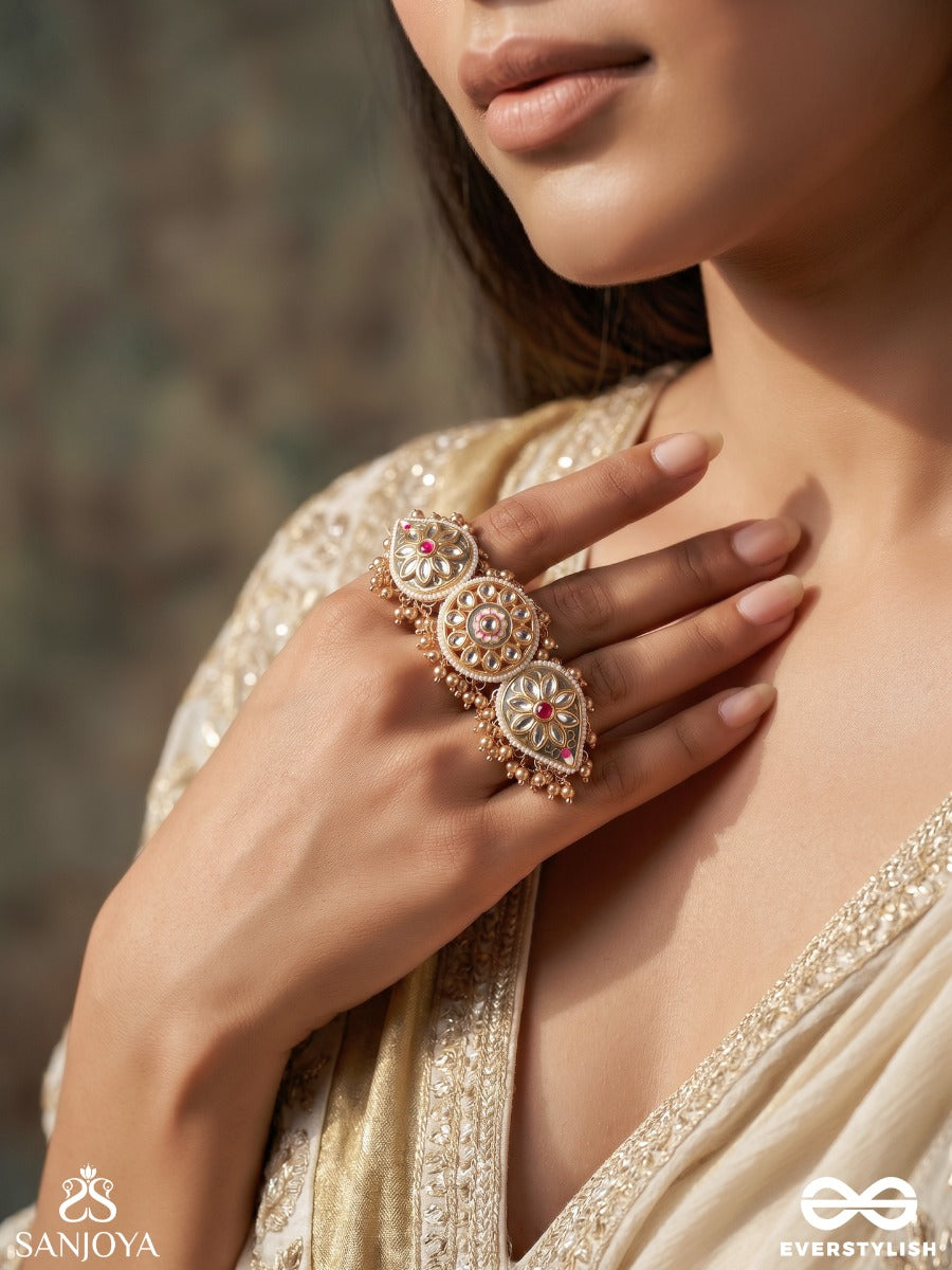 Kamaltraya – Lotus Trio – Festive Ring With Three Ornamental Floral Panels, Petal-Like Stonework And Dainty Golden Accents