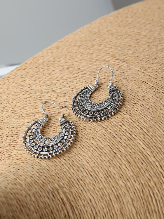 The Lady With A Class Traditional Motif Earrings