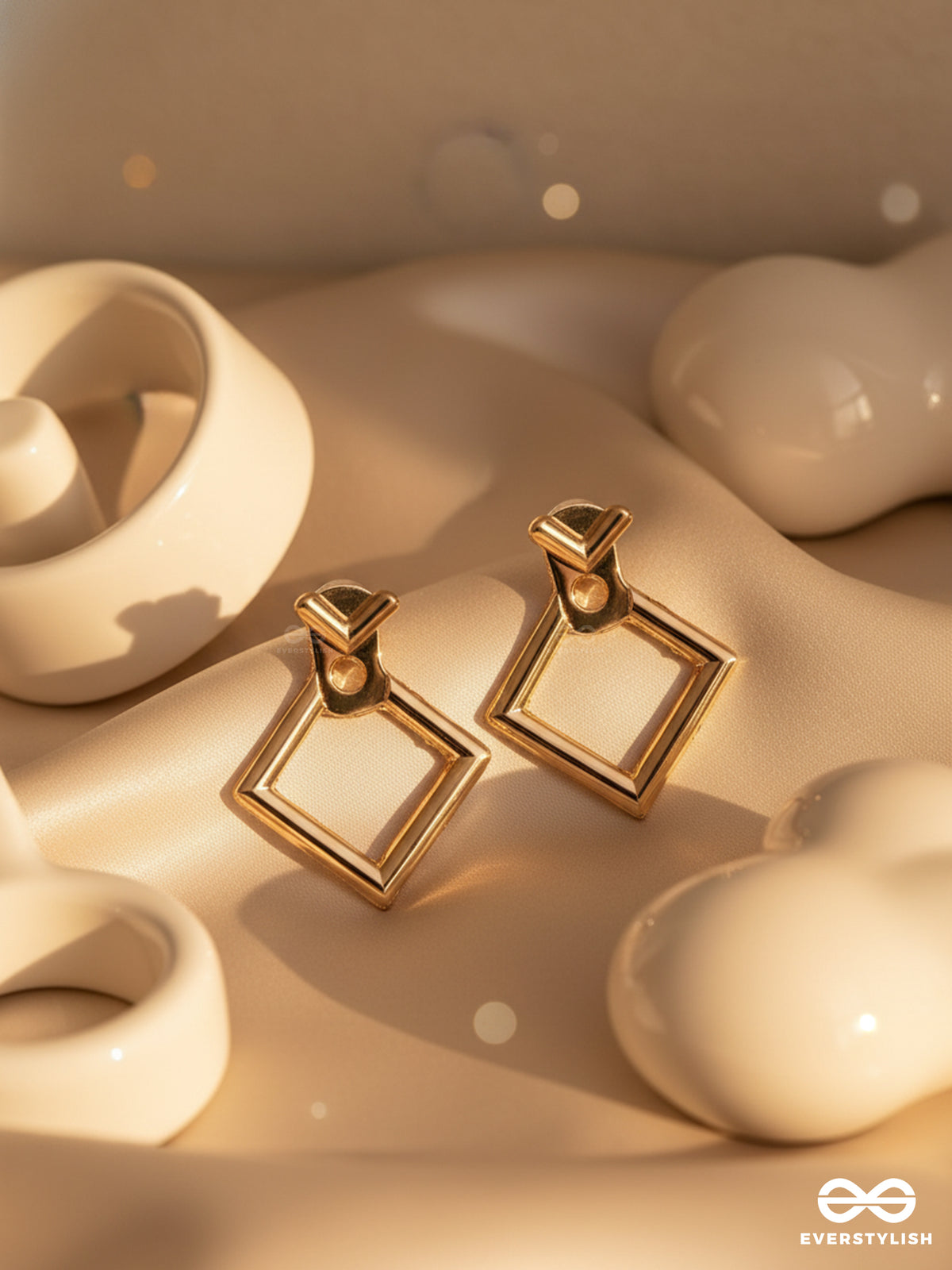 The Modern Girl's Intriguing Artistic Ear-Jackets