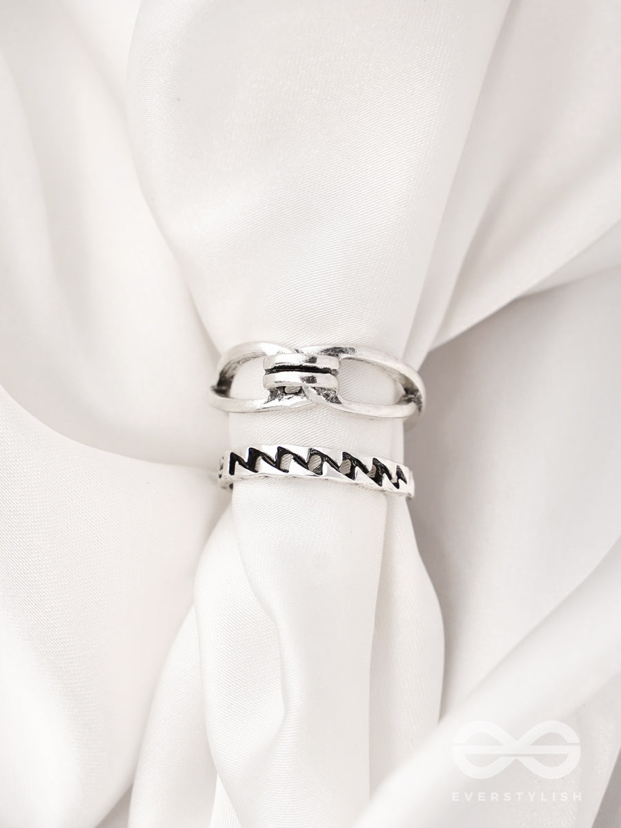 The Antique Charms- Set Of Two Silver Rings