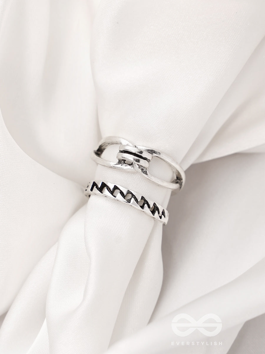 The Antique Charms- Set Of Two Silver Rings