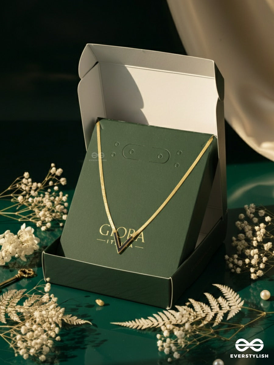 Giora Italia - Vertica Luxe –  Stainless Steel 18K Gold Plated Anti-Tarnish V Pendant Necklace