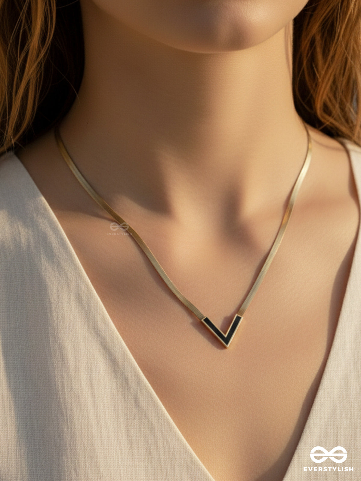 Giora Italia - Vertica Luxe –  Stainless Steel 18K Gold Plated Anti-Tarnish V Pendant Necklace