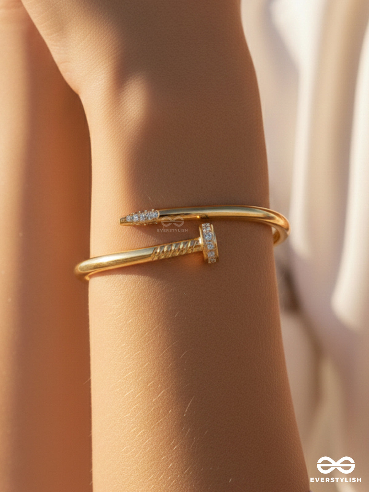Giora Italia - Aura Spike –  Stainless Steel 18K Gold Plated Anti-Tarnish Nail Bracelet