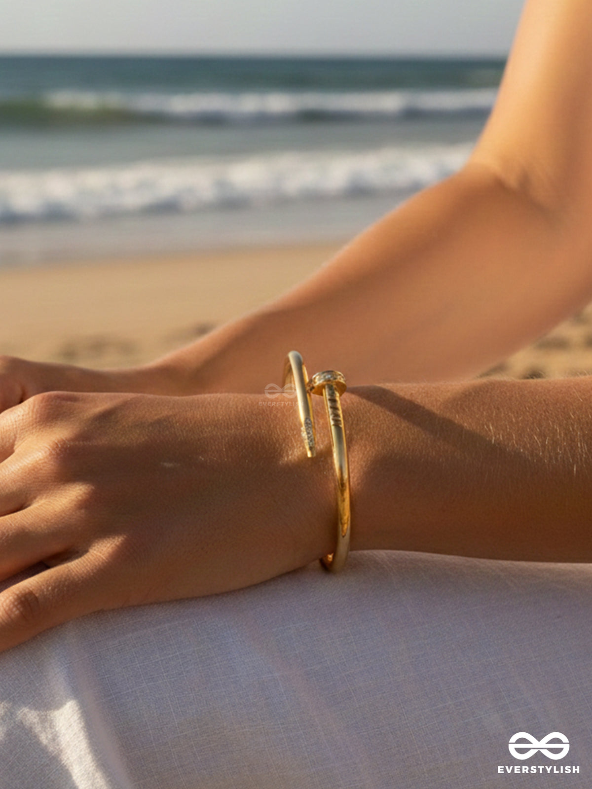 Giora Italia - Aura Spike –  Stainless Steel 18K Gold Plated Anti-Tarnish Nail Bracelet