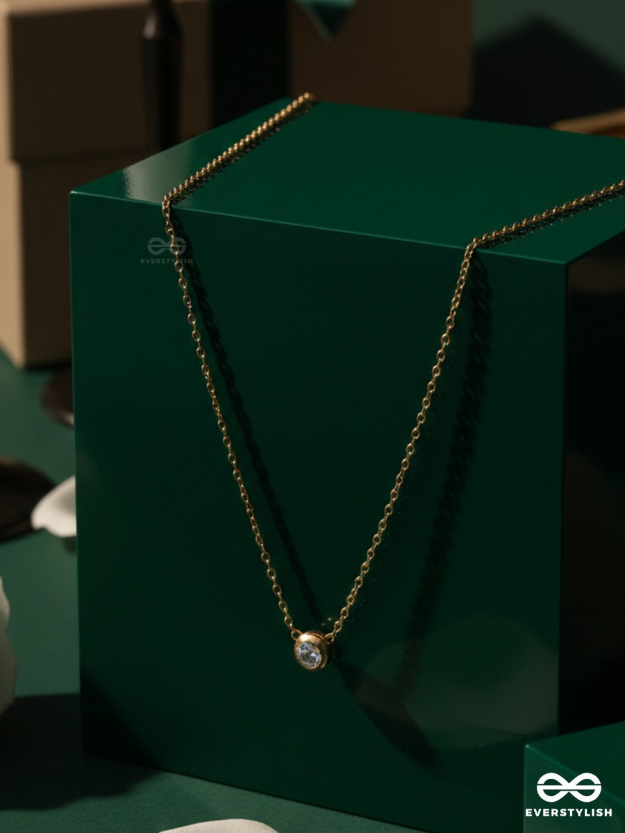 Giora Italia - The Golden Speck –  Stainless Steel 18K Gold Plated Anti-Tarnish Necklace