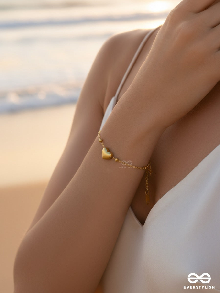 Giora Italia - The Forever Love – Stainless Steel 18K Gold Plated Anti-Tarnish Classic Heart Bracelet