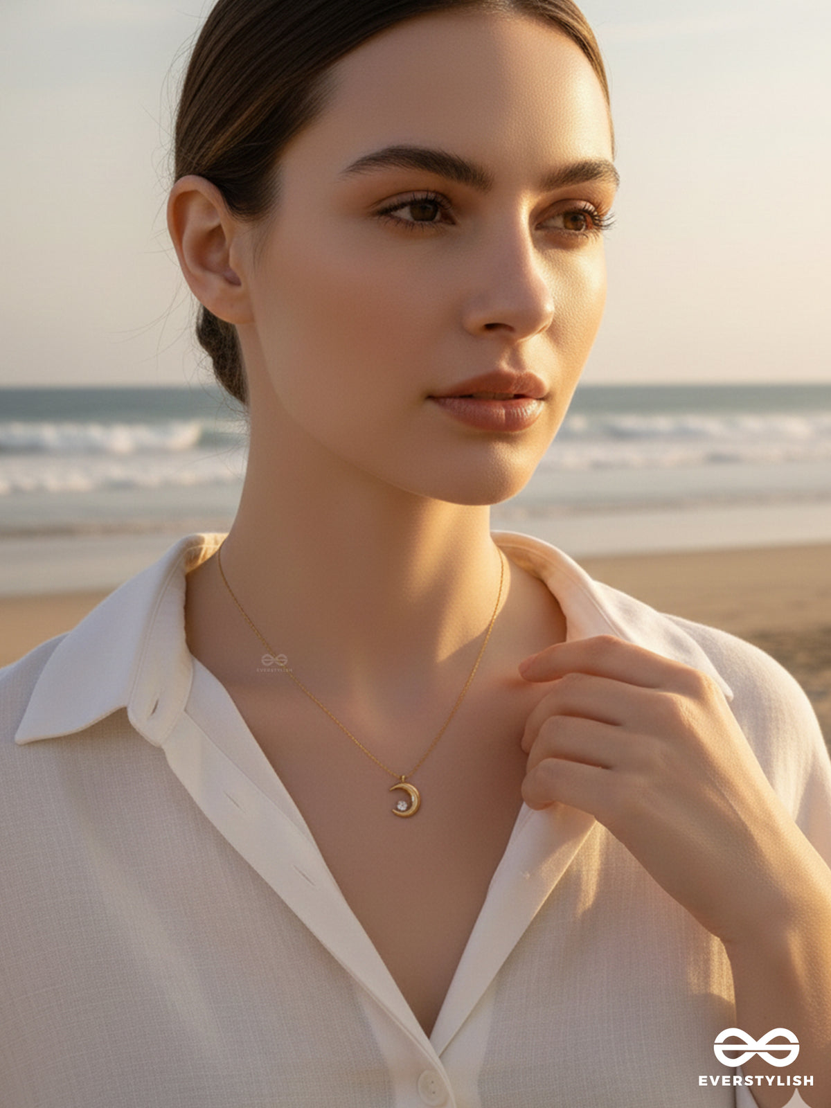 Giora Italia - Crescent Kiss - Stainless Steel 18K Gold Plated Anti-Tarnish Pearl & Moon Necklace
