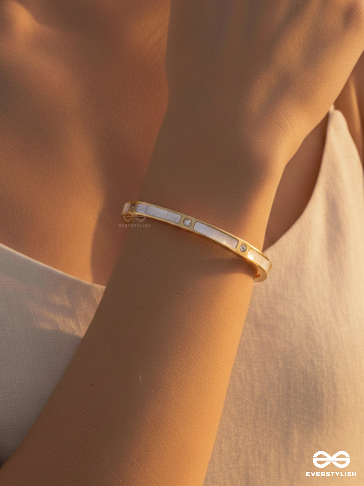 Giora Italia - Noéra –  Stainless Steel 18K Gold Plated Anti-Tarnish Modern Link Bracelet