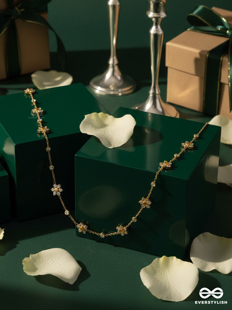 Giora Italia - Daisy Shimmer – Stainless Steel 18K Gold Plated Anti-Tarnish Flower Chain Necklace