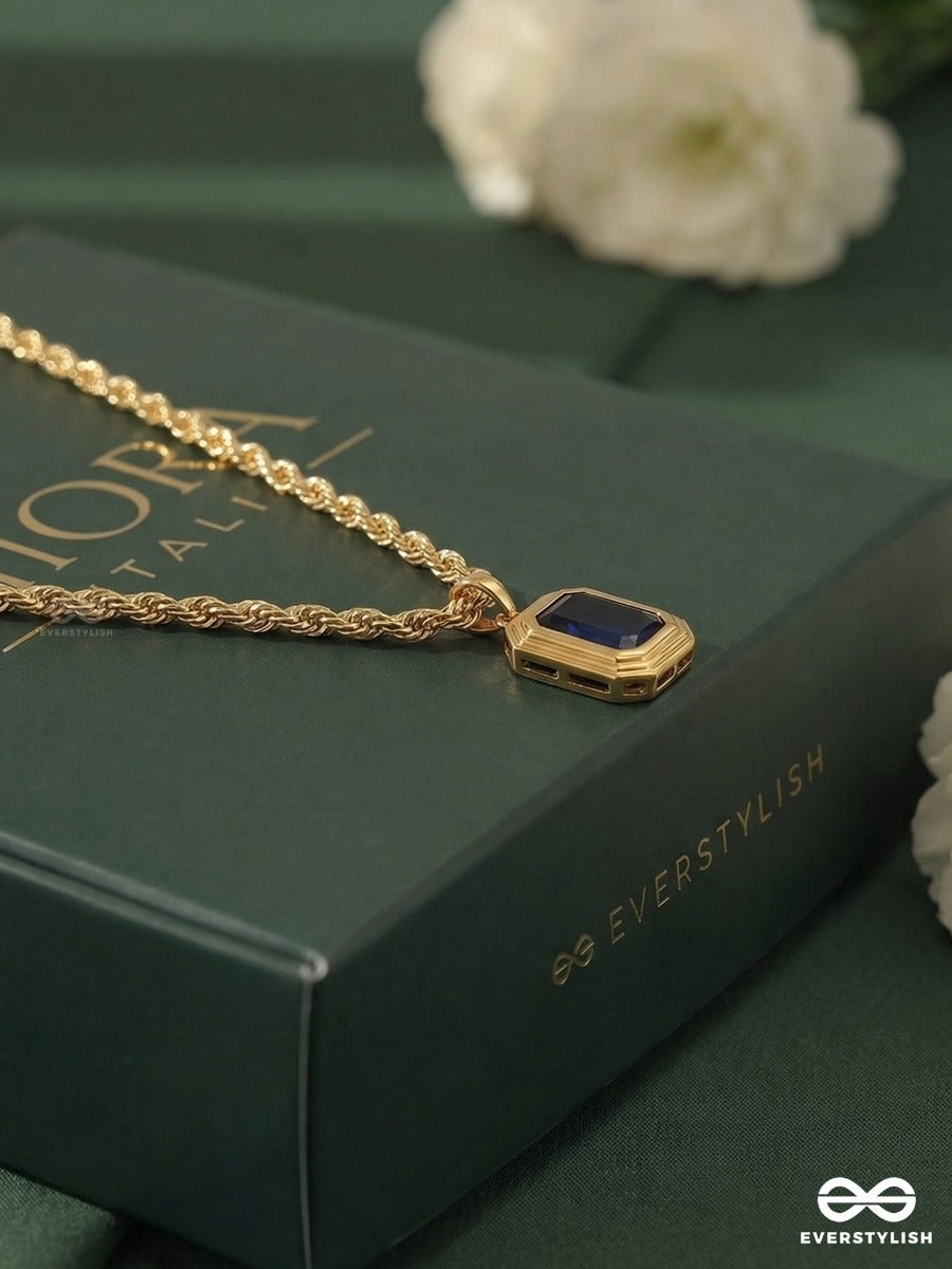 Giora Italia - Noir Regent – Stainless Steel 18K Gold Plated Anti-Tarnish Black Stone Pendant Necklace
