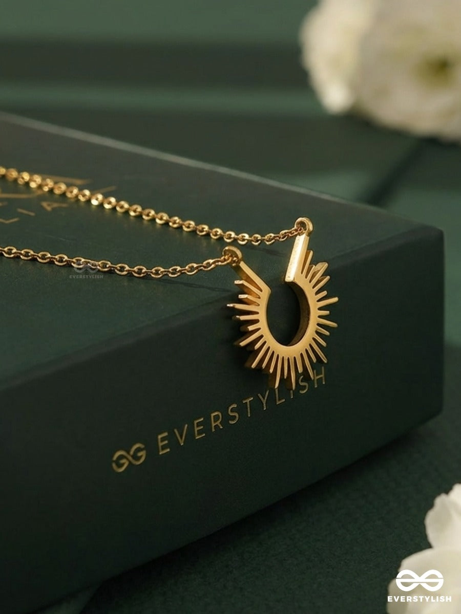 Giora Italia - Dawn Crest – Stainless Steel 18K Gold Plated Anti-Tarnish Sun Motif Pendant Necklace