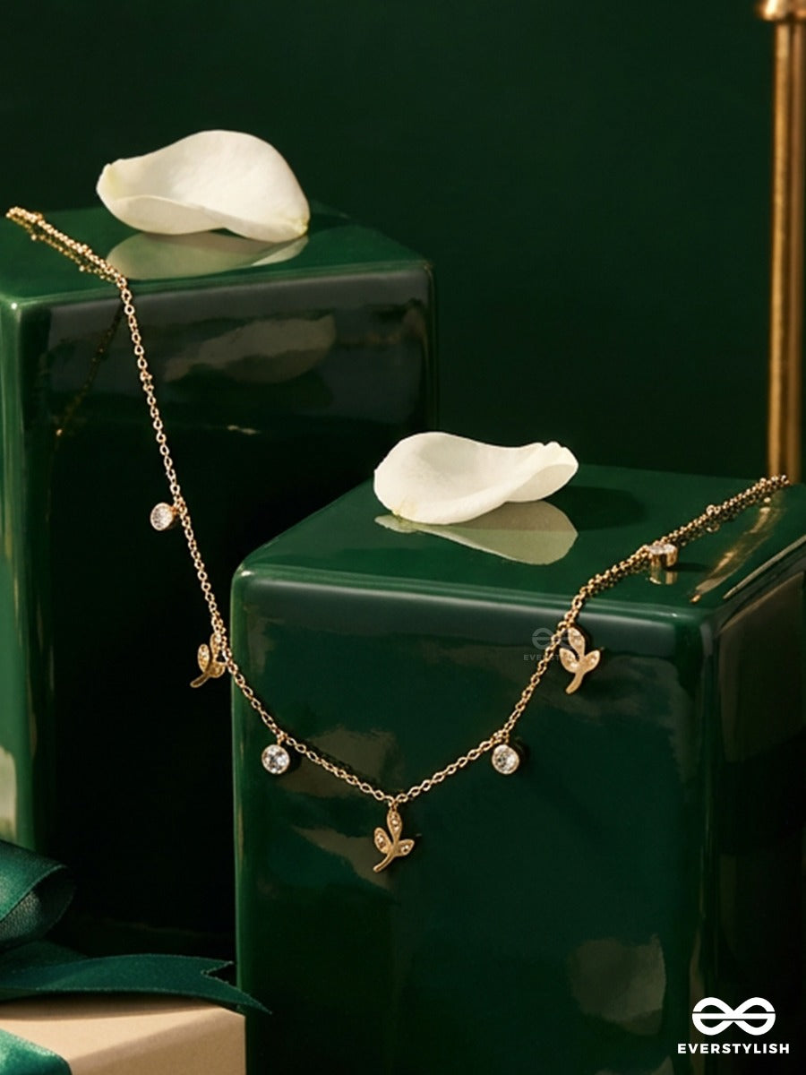 Giora Italia - Fleur Flicker – Stainless Steel 18K Gold Plated Anti-Tarnish Flower Charm Necklace
