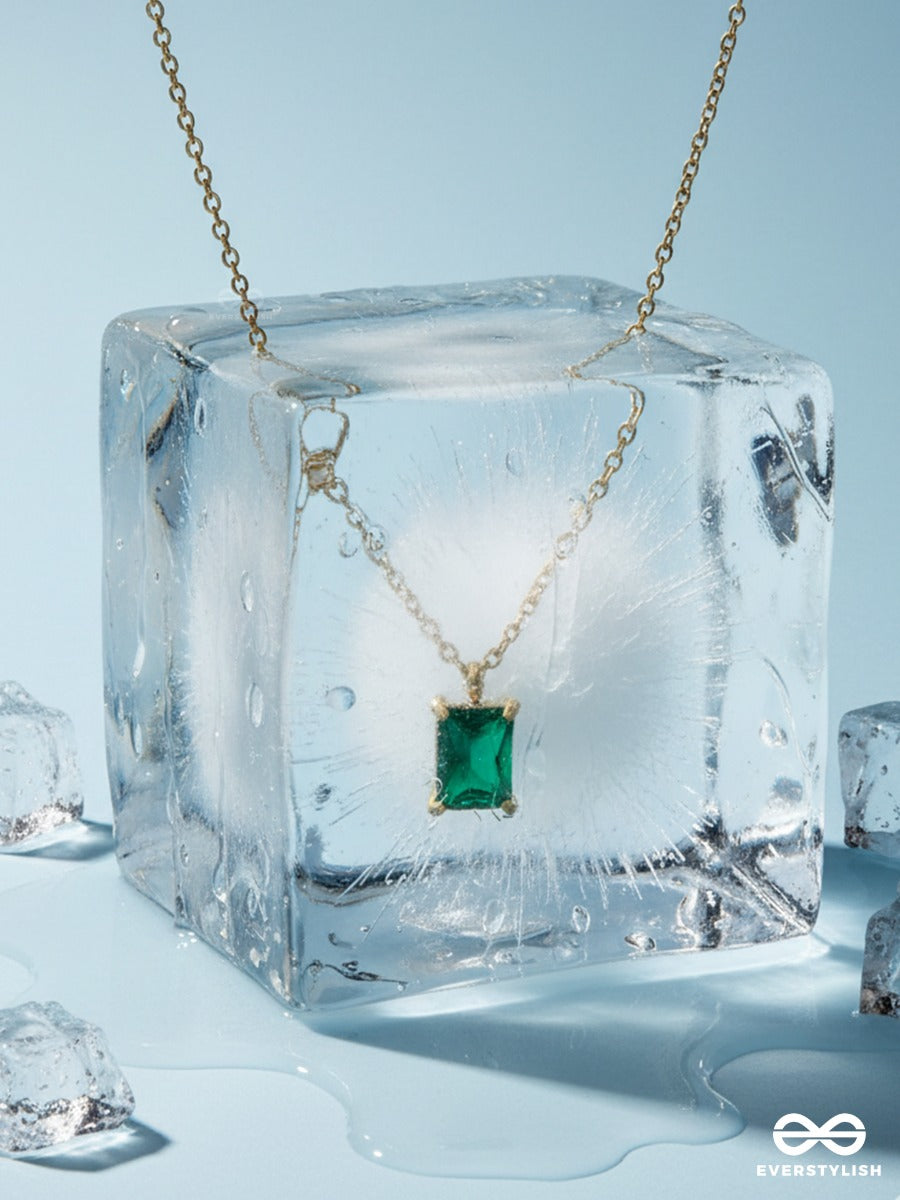 Giora Italia - Forest Signet – Stainless Steel 18K Gold Plated Anti-Tarnish Green Stone Pendant Necklace