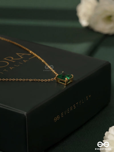 Giora Italia - Forest Signet – Stainless Steel 18K Gold Plated Anti-Tarnish Green Stone Pendant Necklace