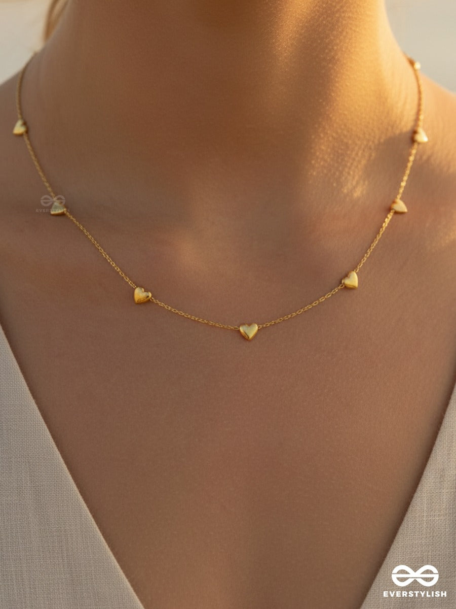 Giora Italia - Heart Parade – Stainless Steel 18K Gold Plated Anti-Tarnish Heart Charm Necklace