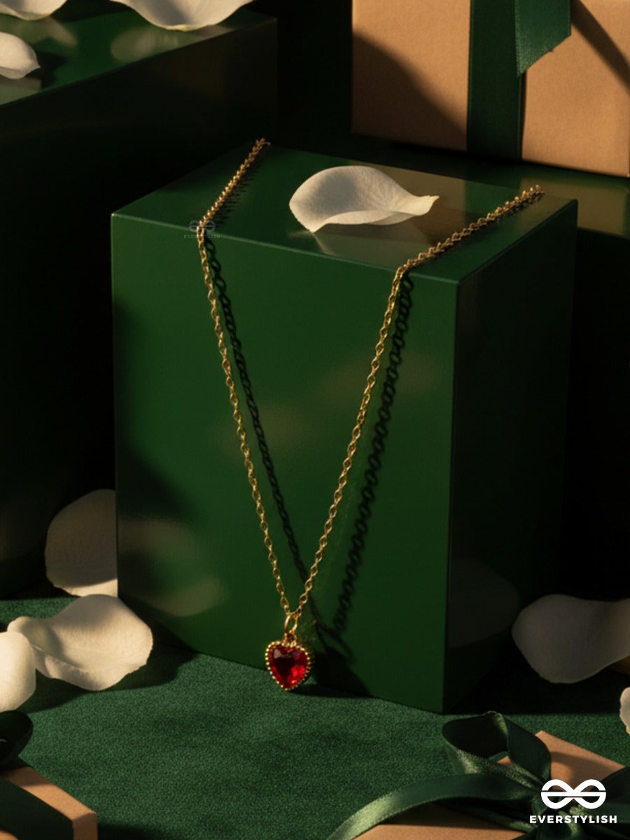 Giora Italia - Ruby Fleur – Stainless Steel 18K Gold Plated Anti-Tarnish Mini Heart Pendant Necklace