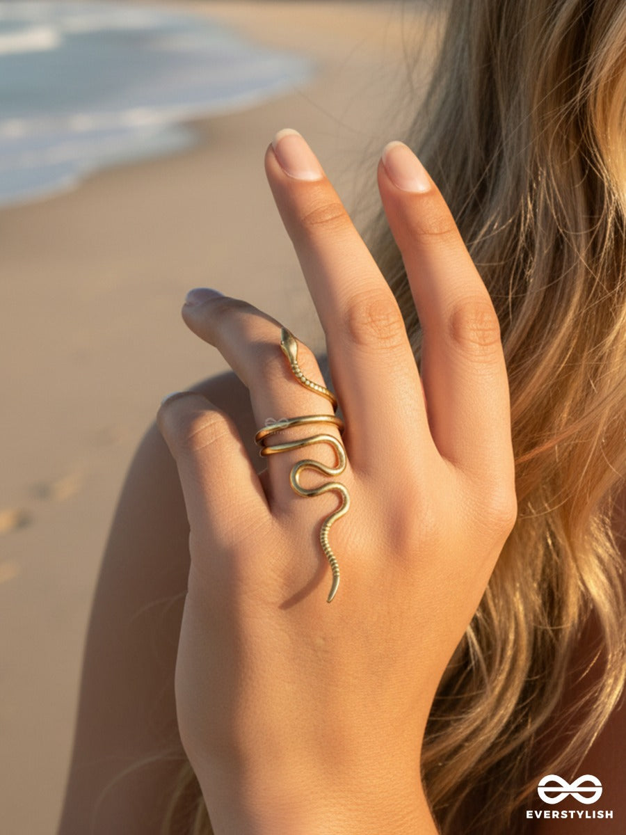 Giora Italia - Serpentine Love – Stainless Steel 18K Gold Plated Anti-Tarnish Snake Ring