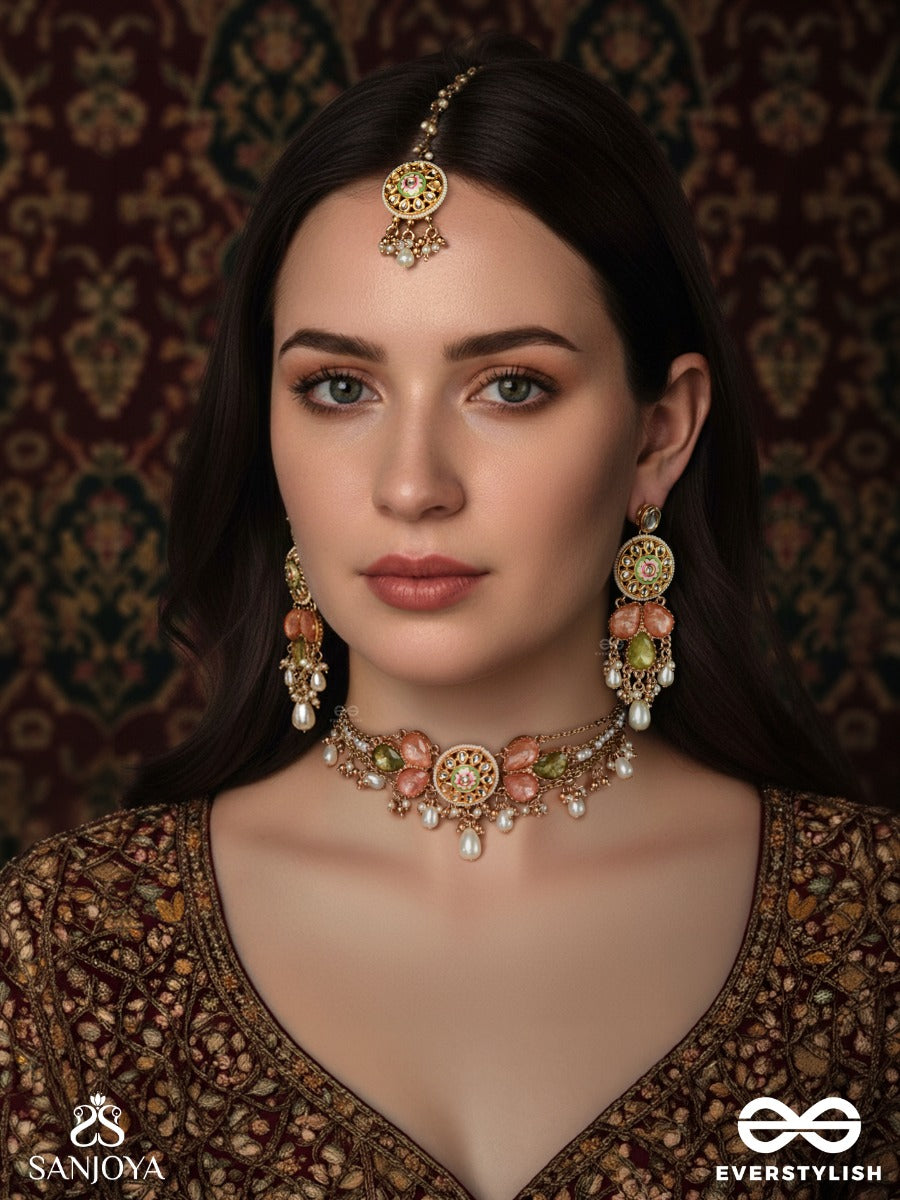 Tarunima - Freshness - Simple Graceful Kundan Set With Neckpiece, Earrings And Maangtika