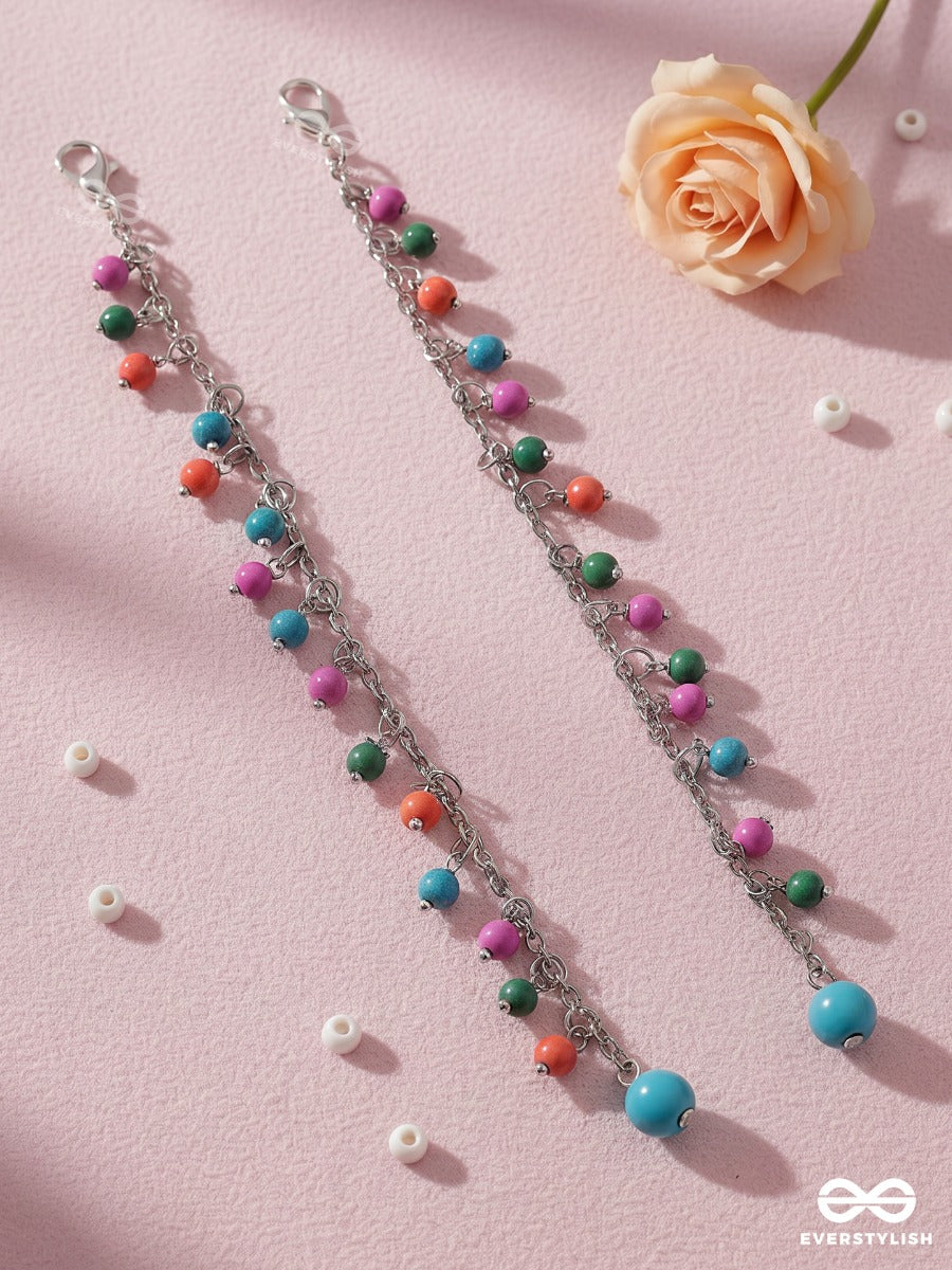 Pixie Confetti – Dainty Hair Clip Set Of 2 With Multicolour Beads And Silver Chains
