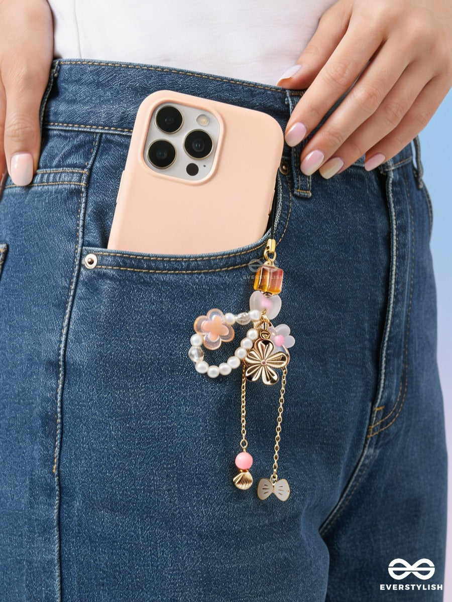 Pink Daydream – Pastel Phone Charm With Floral Details And Pearl Cloud