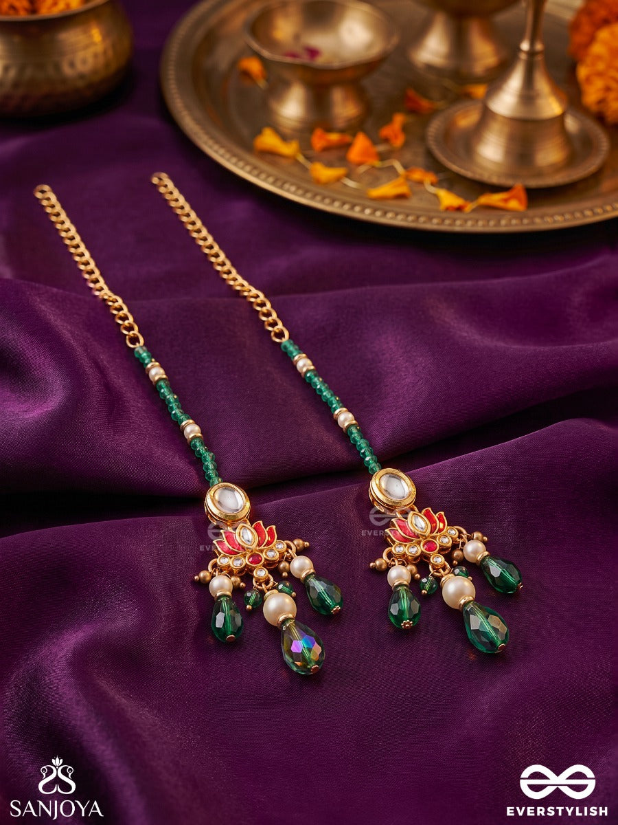 Naqsha – Artful Design – Heritage Sahara Kaanchain Earrings With Floral Kundan Motifs, Emerald Drops And Beaded Chains