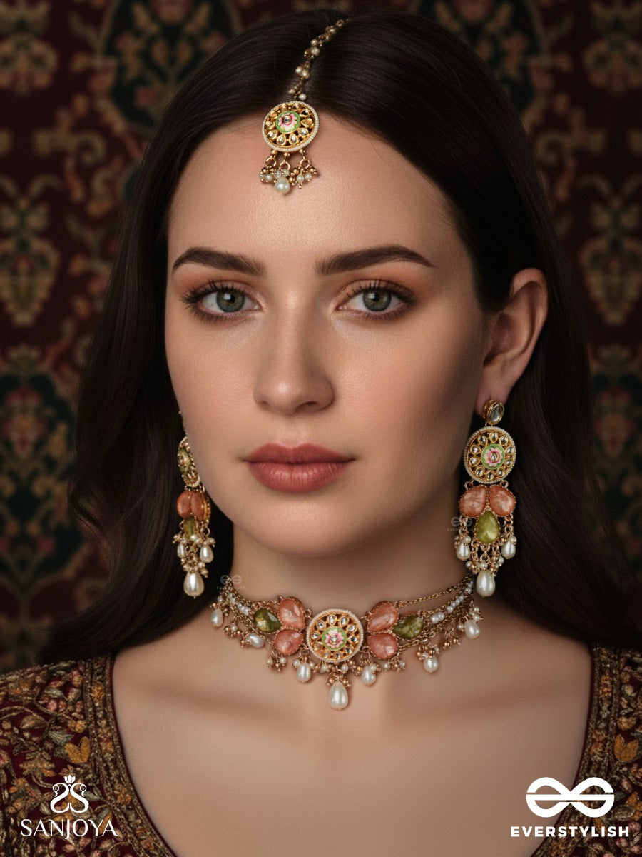Tarunima - Freshness - Simple Graceful Kundan Set With Neckpiece, Earrings And Maangtika